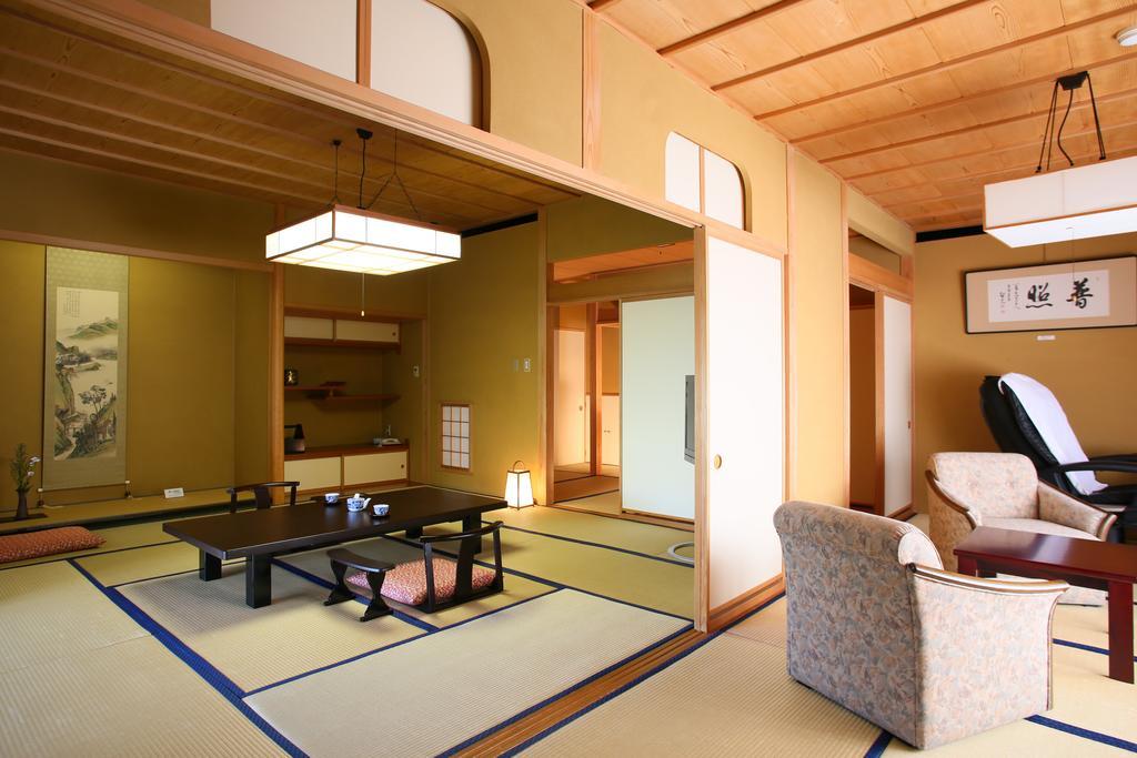 Senjukaku Hotel Yamanouchi  Bagian luar foto