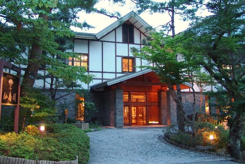 Senjukaku Hotel Yamanouchi  Bagian luar foto