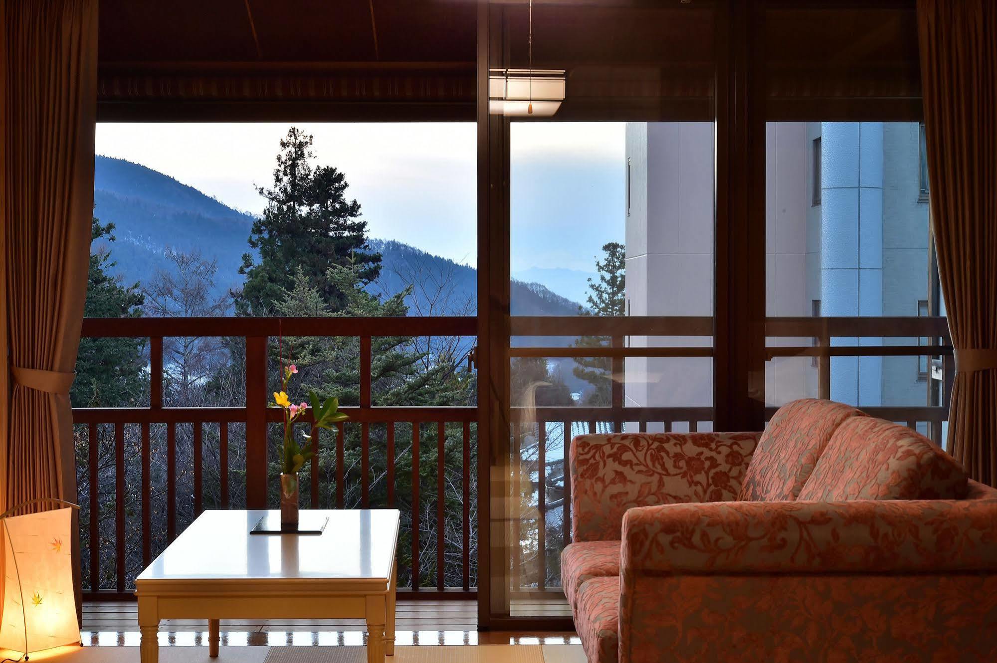 Senjukaku Hotel Yamanouchi  Bagian luar foto