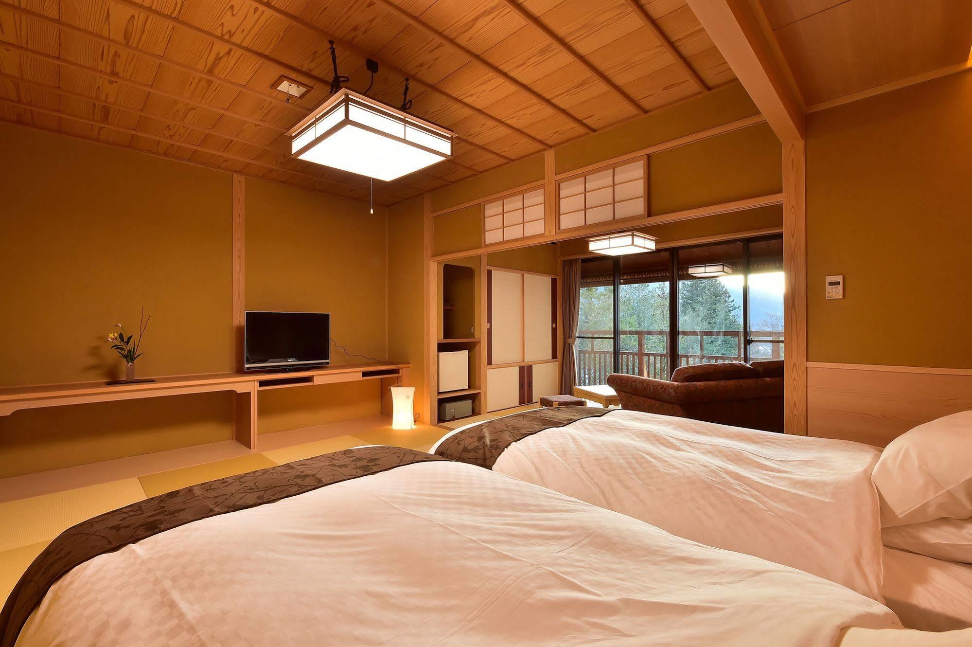Senjukaku Hotel Yamanouchi  Bagian luar foto
